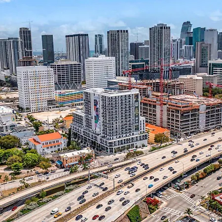 Modern Unit In Downtown Miami With Free Parking Apartment Exterior photo